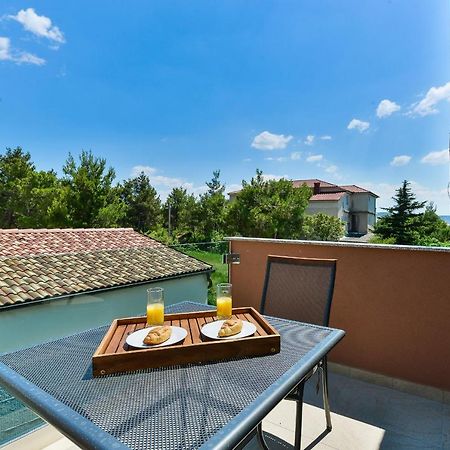 Cascada Villas With Private Jacuzzi And Private Parking Starigrad Paklenica Extérieur photo