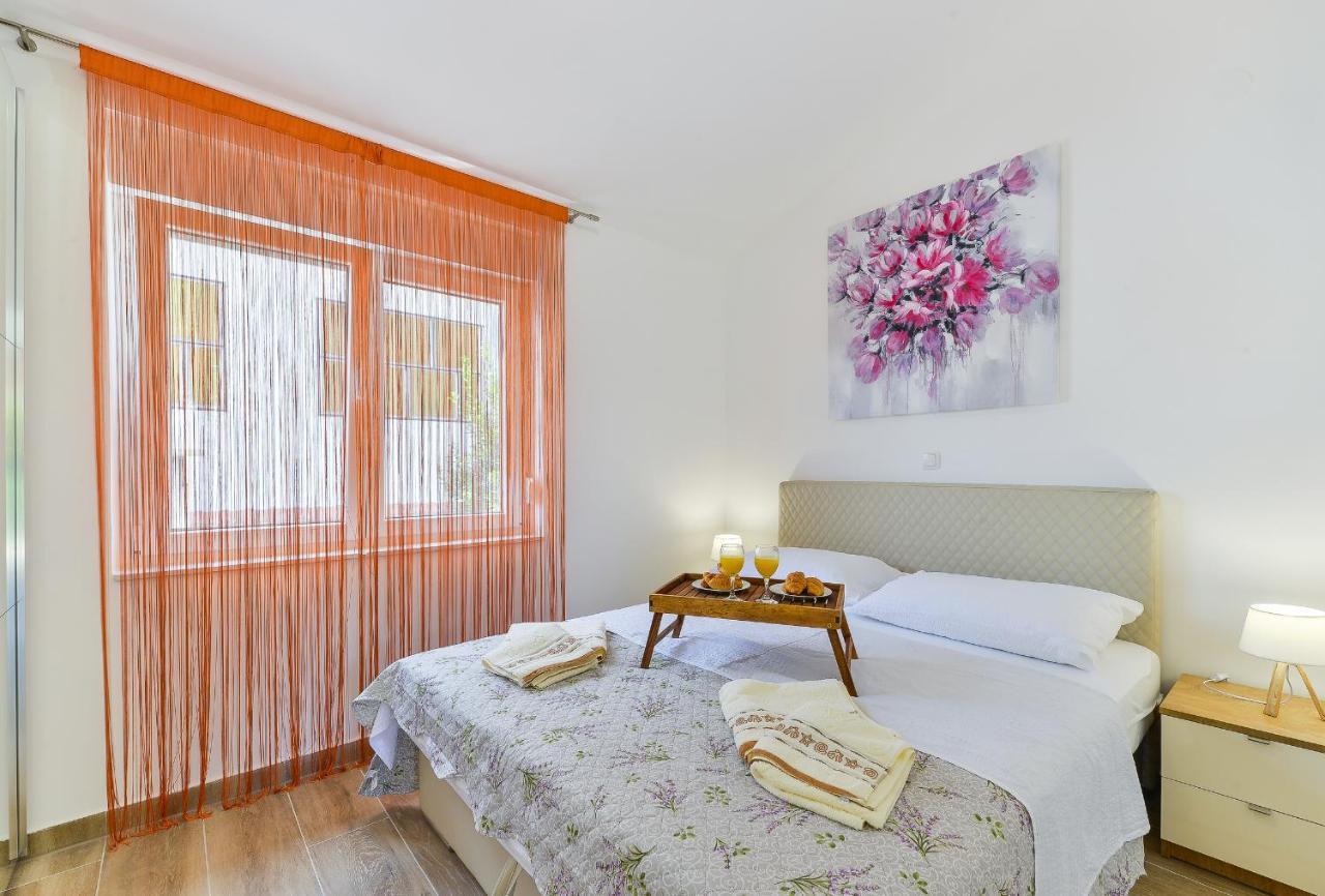 Cascada Villas With Private Jacuzzi And Private Parking Starigrad Paklenica Extérieur photo