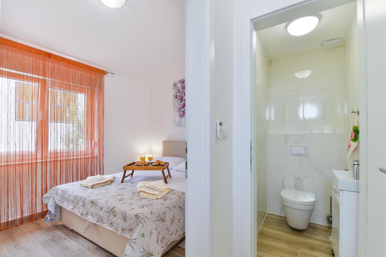 Cascada Villas With Private Jacuzzi And Private Parking Starigrad Paklenica Extérieur photo